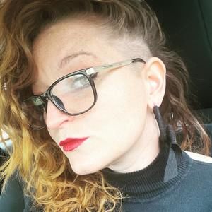 Meet your Posher, Joell